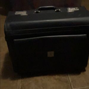 18" Leather Locking Catalog Case